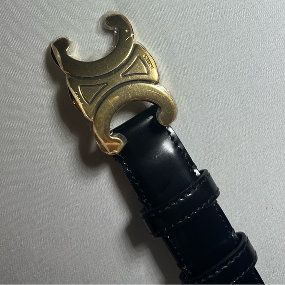 Celine Elegant Black Belt with Gold Accent - Picture 4 of 5